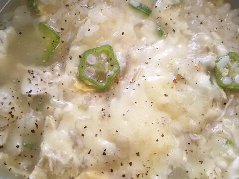 オクラとチーズの卵雑炊(^^)